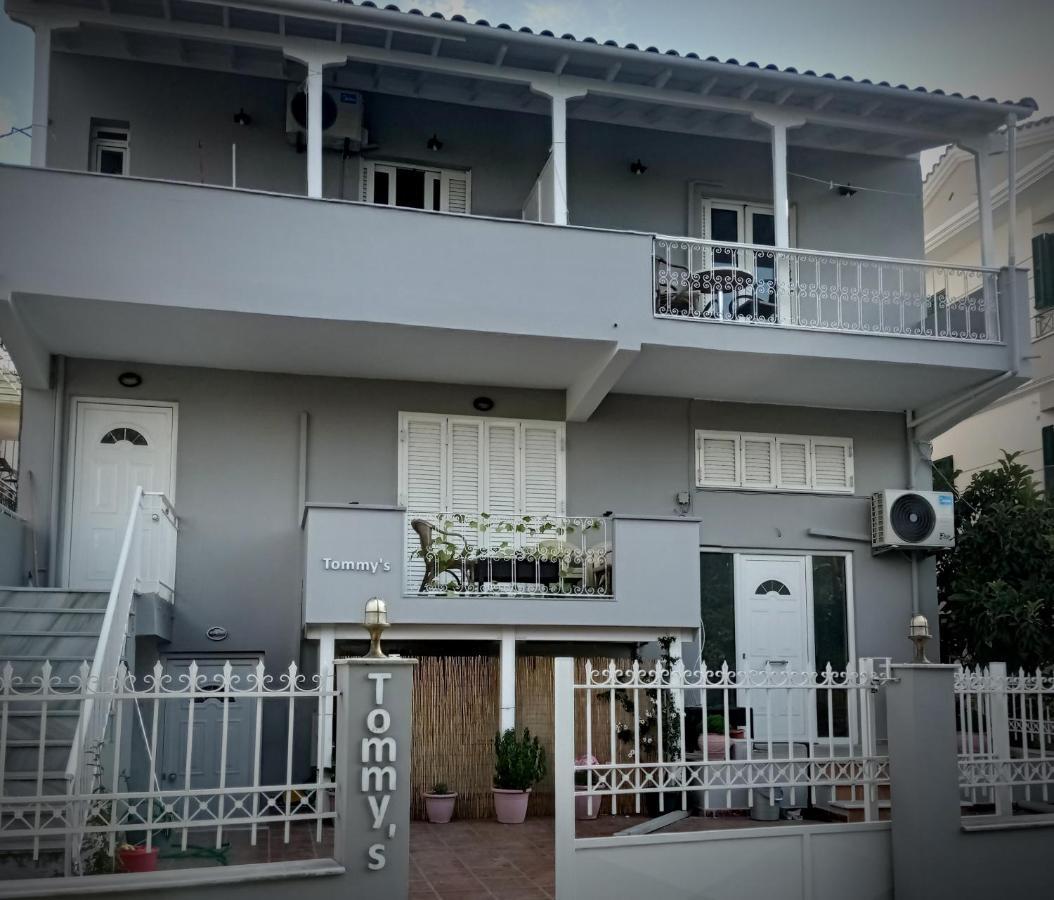Tommy"S Rooms Lefkáda 外观 照片