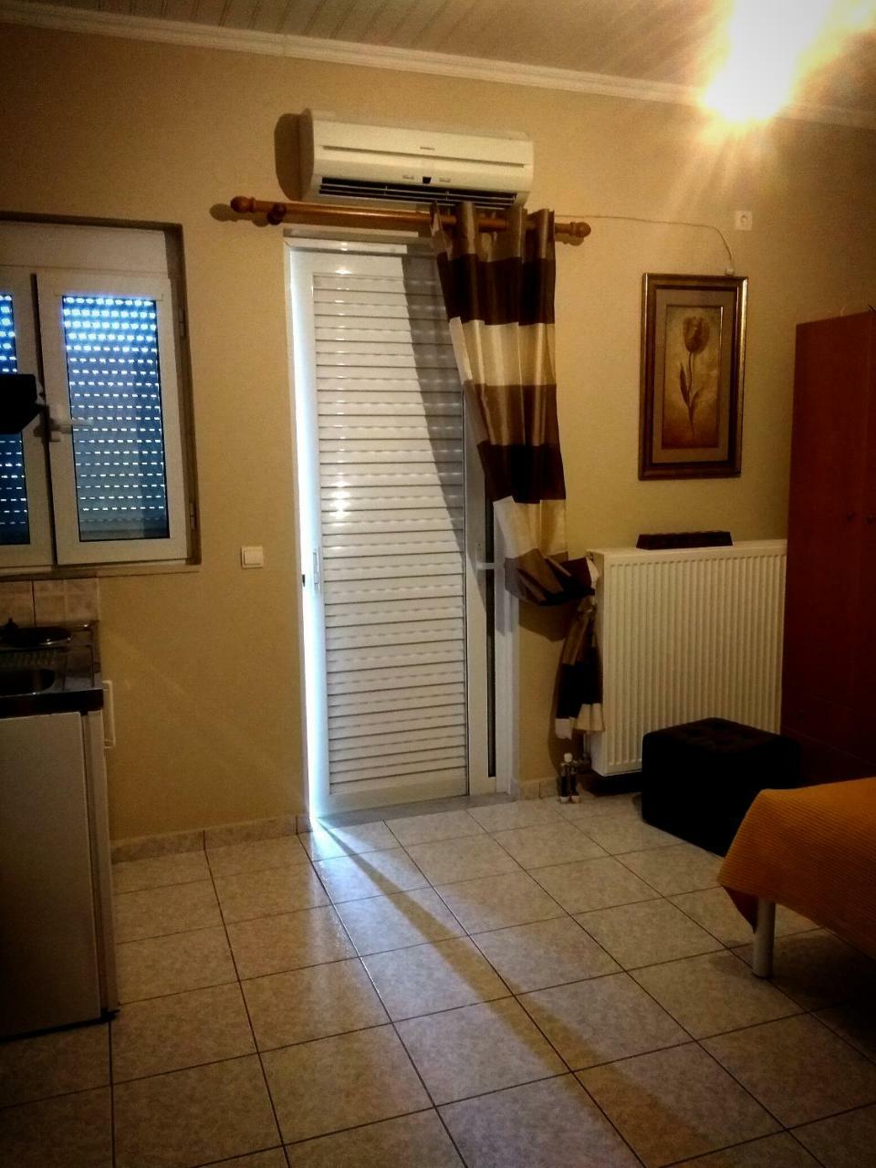 Tommy"S Rooms Lefkáda 外观 照片
